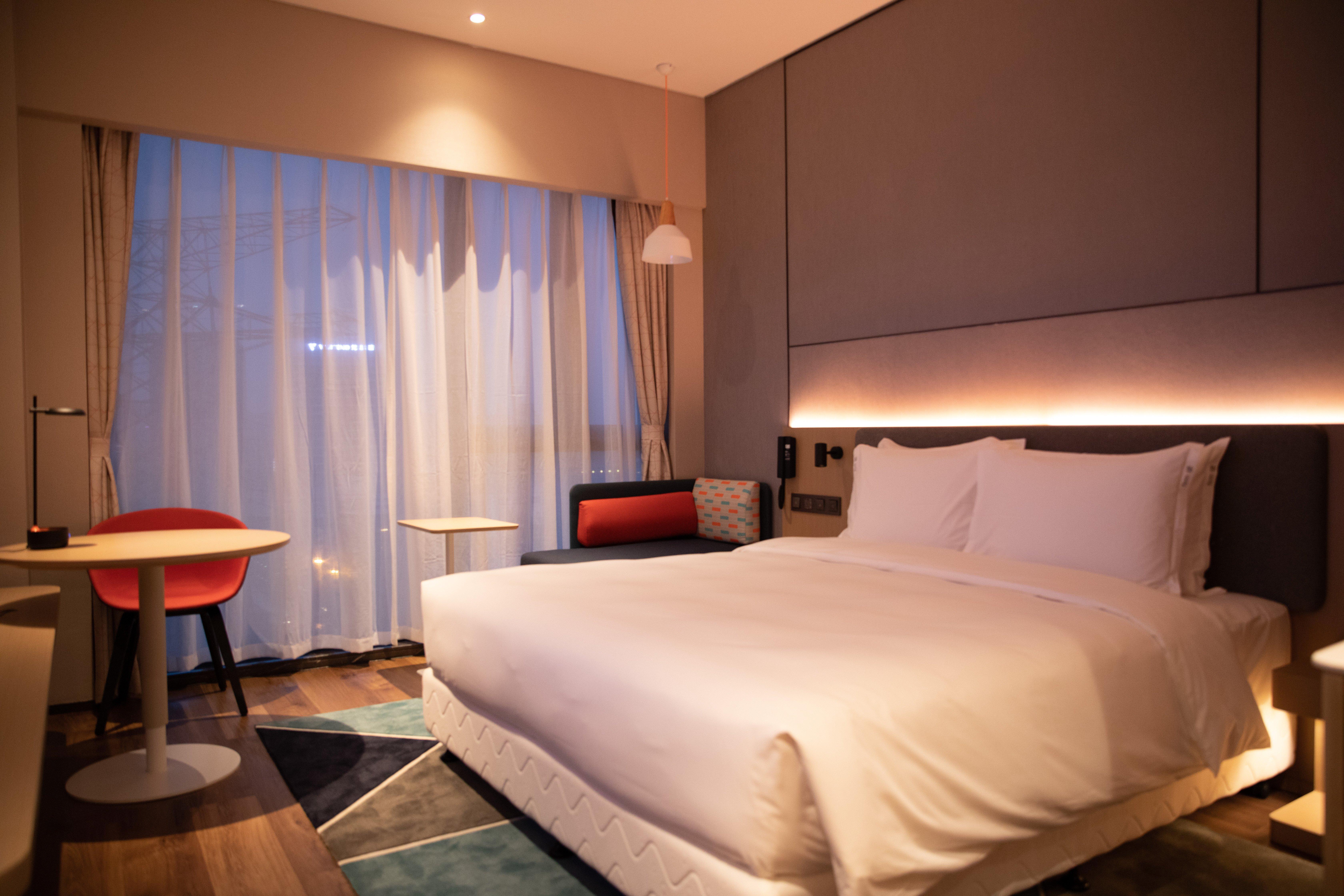 Holiday Inn Express Shenzhen Longhua By Ihg Exterior foto